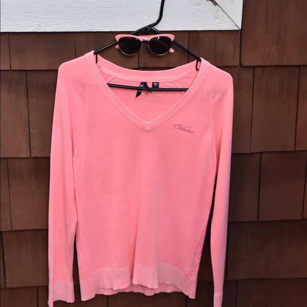 Vans pink vneck Sweater + pink Sunglasses
